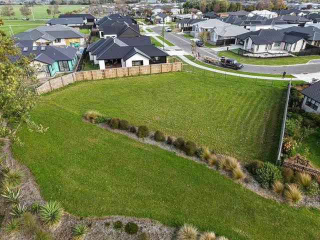 36 Inch Crescent Rangiora_2