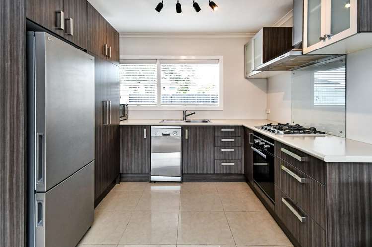 2/49 Russell Road Manurewa_1