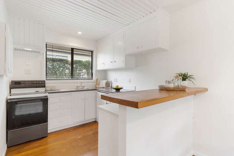 2/4 Shackleton Road Mount Eden_7