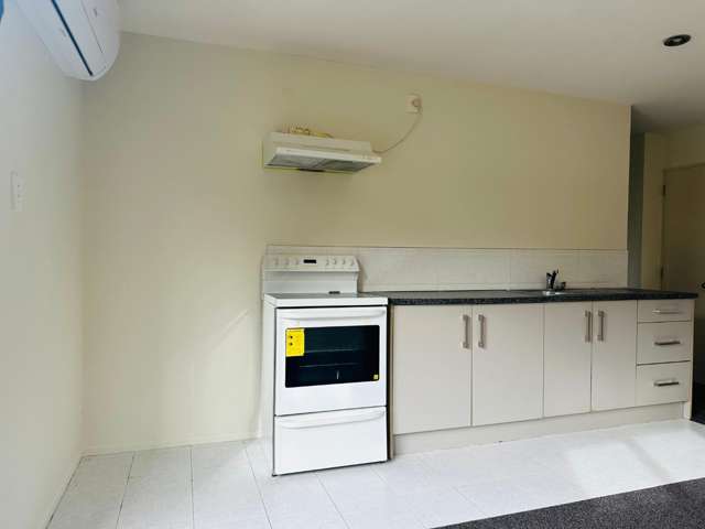 68A Bradbury Road Botany Downs_2