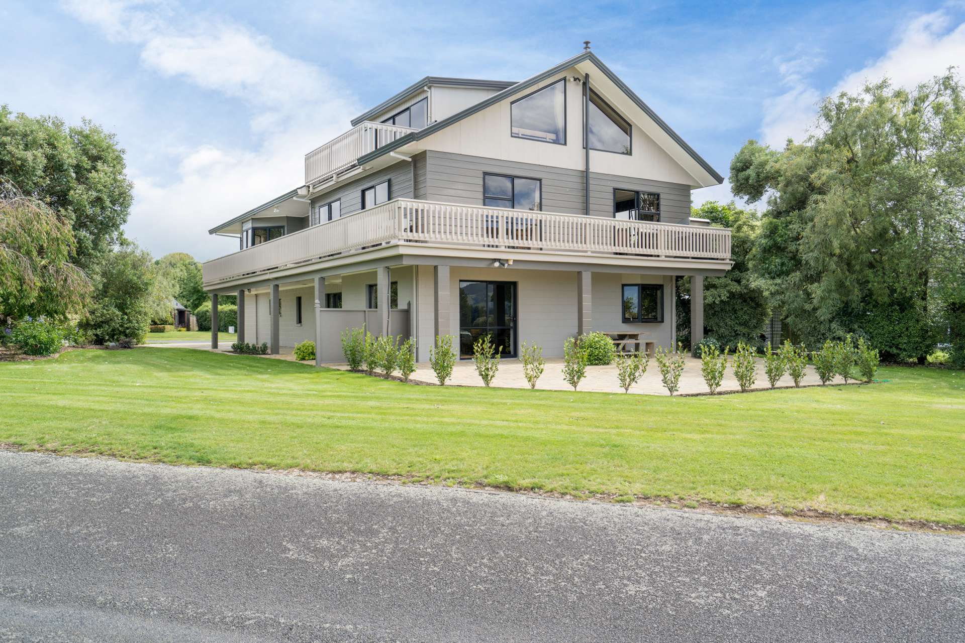 3 Belvedere Grove Rangatira Park_0