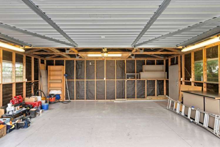 83 Roker Street Somerfield_21