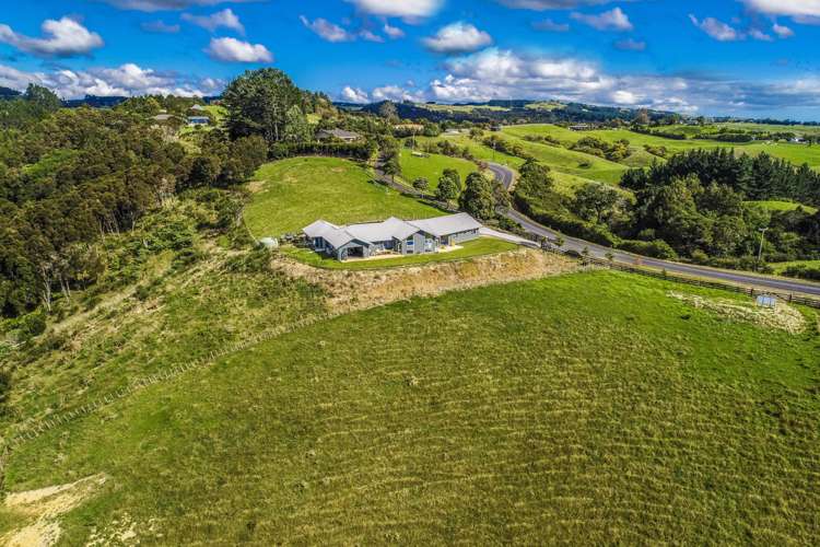 450 Monument Road Clevedon_12