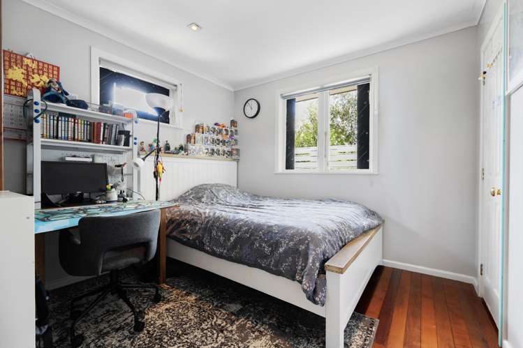 53 Bond Crescent Forrest Hill_14