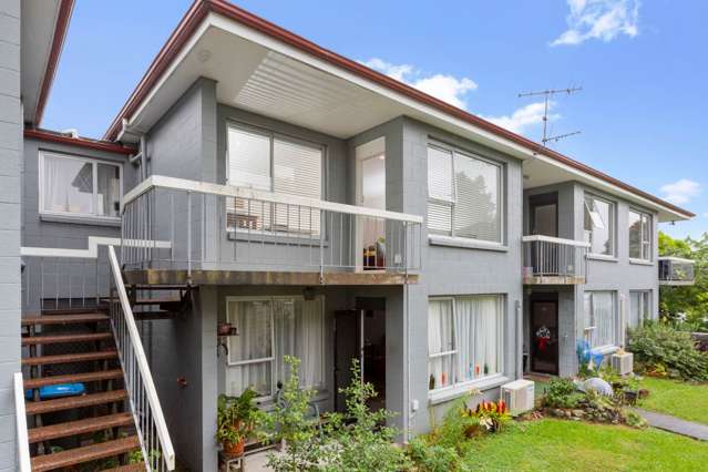 10/2 Fairview Road Mount Eden_2