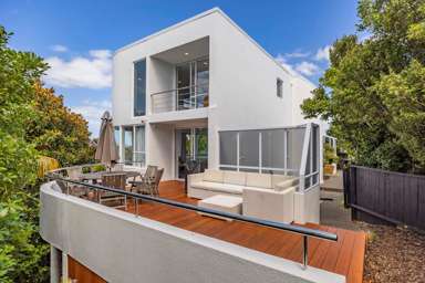 2/36 King Richard Place_1