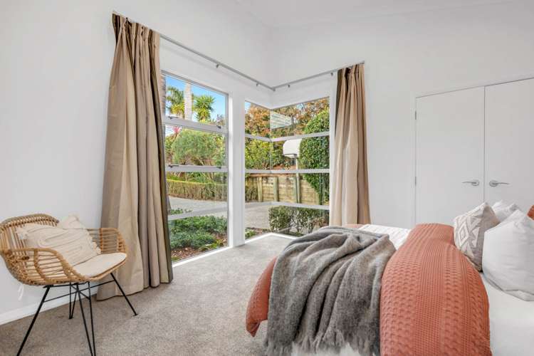 9 Intrepid Crescent Beachlands_26