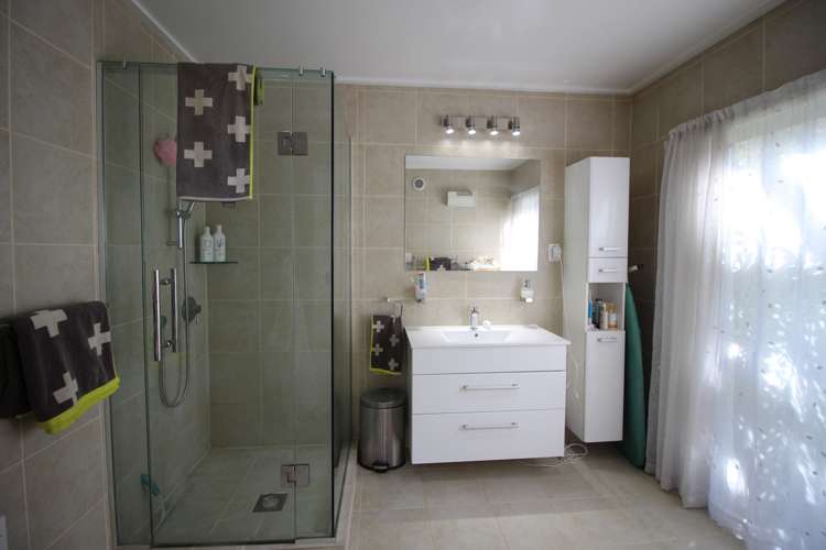 12 Coulson Place Alexandra_16