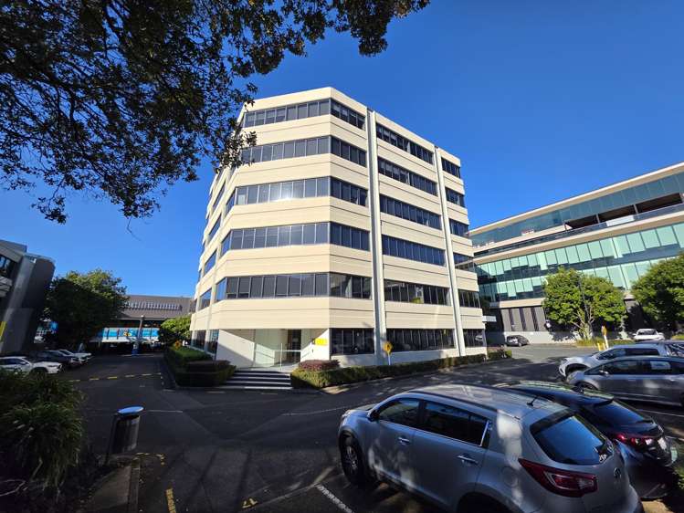 660-670 Great South Road_0