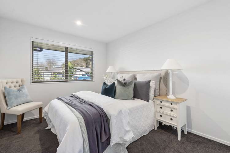 32 Crabb Fields Lane Riverhead_15