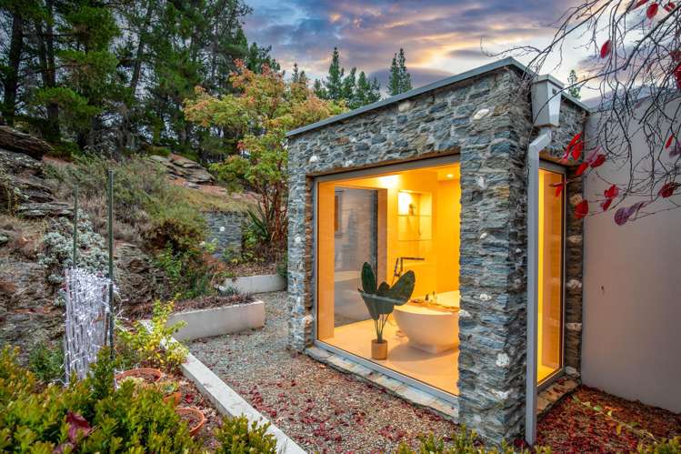 49 The Half Mile Alexandra_31