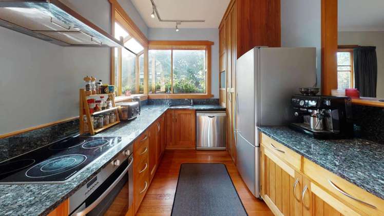 6 Campbell Street Sumner_1