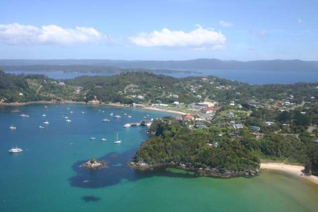 Rare Truly Unique FHGC Opportunity In Stewart Island