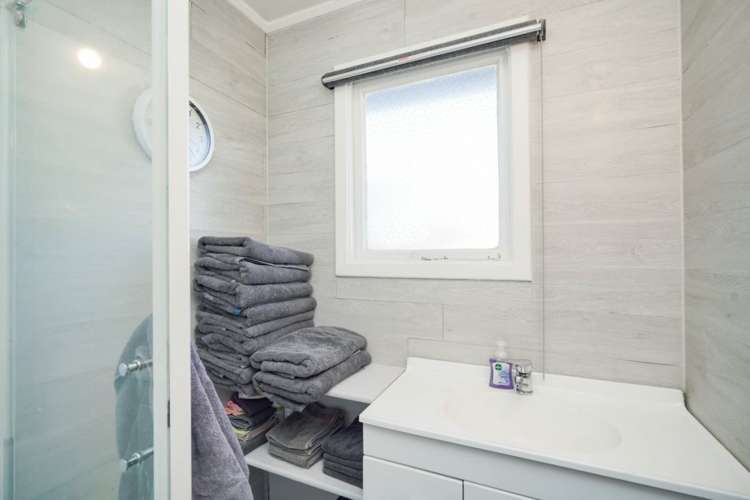 230 Conyers Street Strathern_14