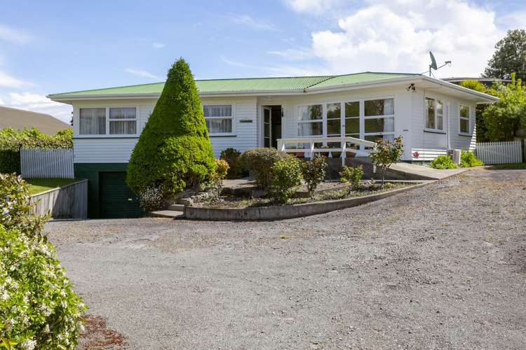 63 Hinemoa Avenue Taupo_1