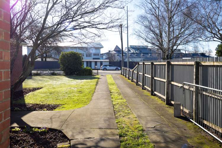 37 Racecourse Road Allenton_20