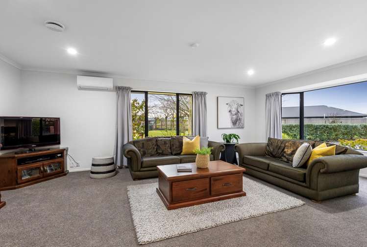 55 Stonebrook Drive_5