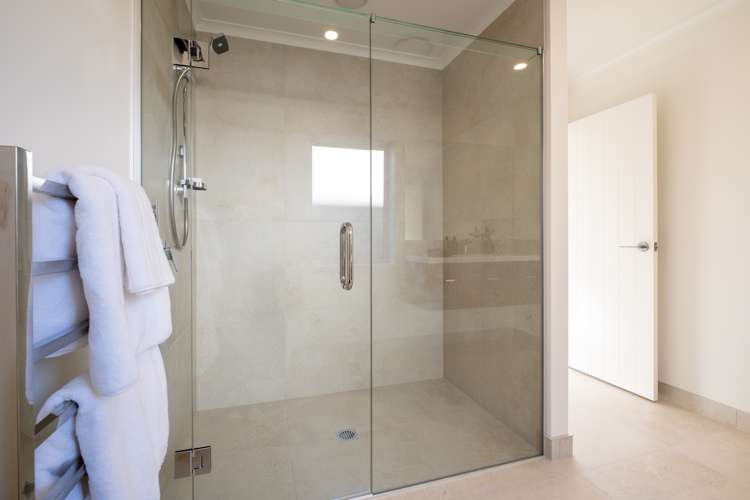 76 Pelorus Avenue Poraiti_24