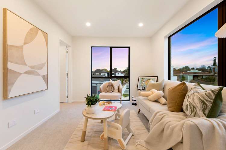 3A & 3B Towra Place Botany Downs_18
