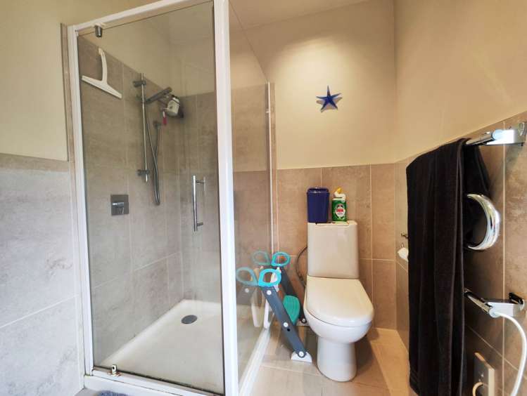 72a Bradbury Road Botany Downs_12