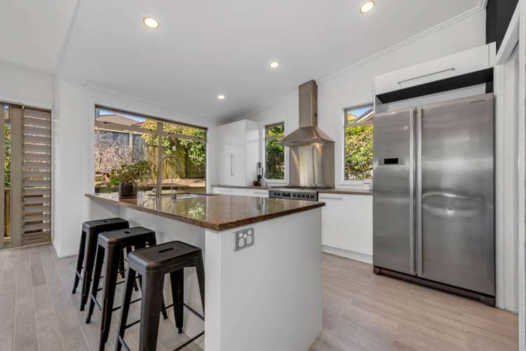 41 Intrepid Crescent Beachlands_23