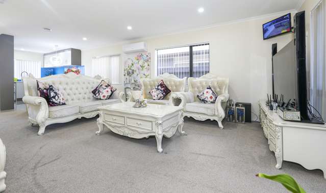 18 Dolbel Place Mangere East_2