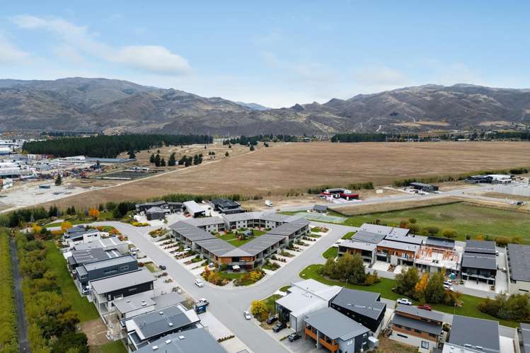 6 Le Mans Grove Cromwell_15