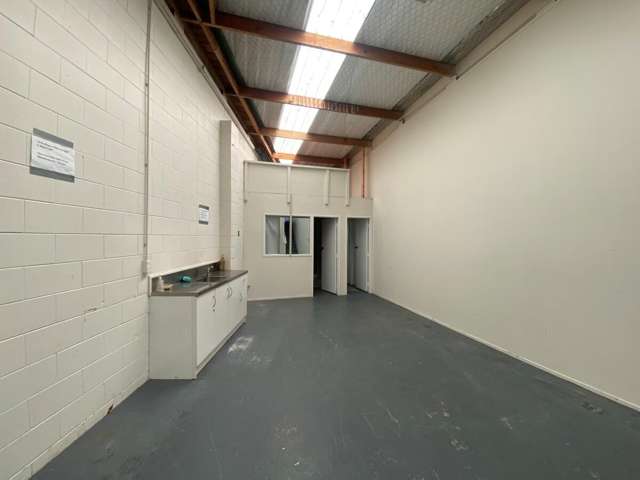 12c Hall Lane Frankton_3