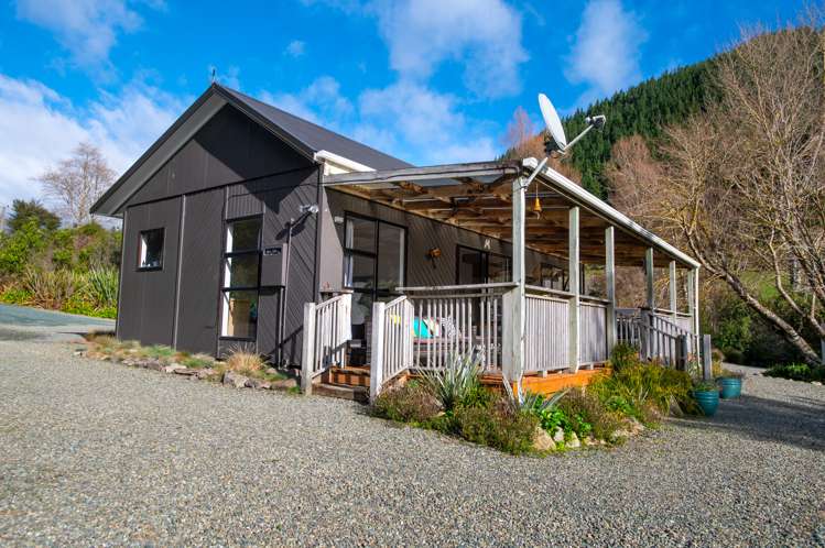 250 Lud Valley Road Hira_11