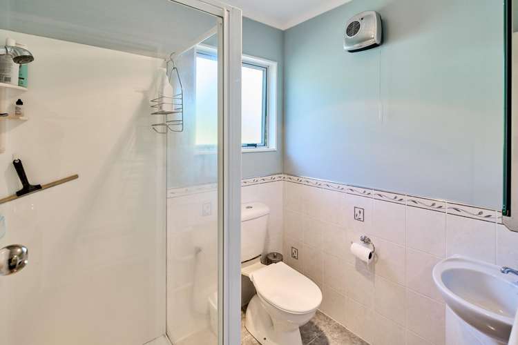 7 Tui Terrace Tawa_29