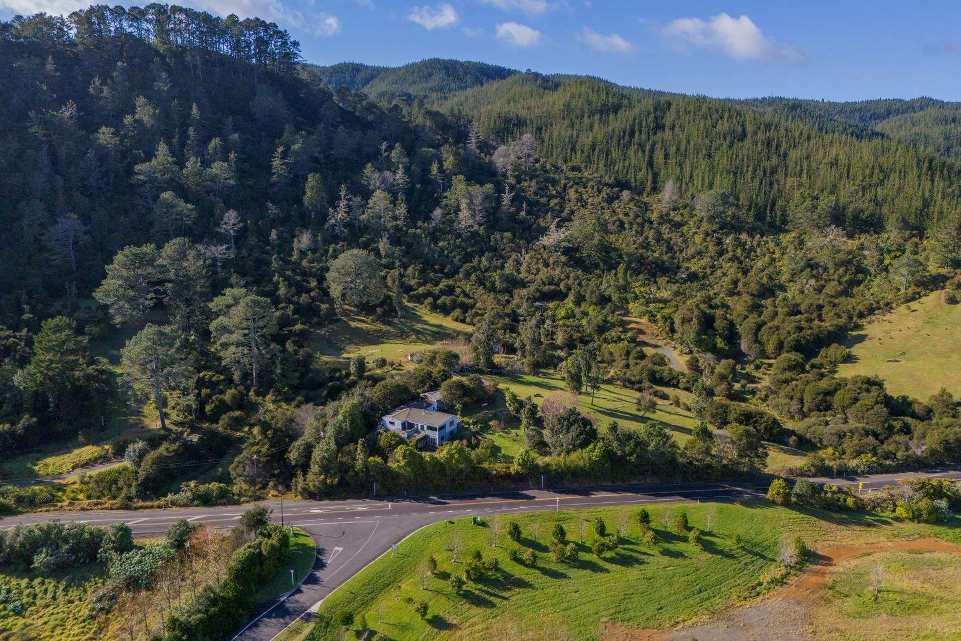 896a Hikuai Settlement Road Pauanui_0