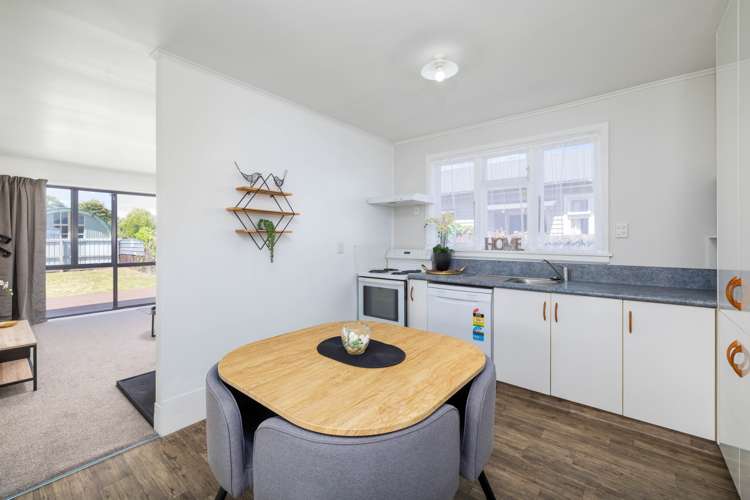 312 Breezes Road Aranui_5