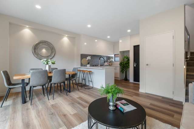 Unit 6/200 Sunnynook Road Totara Vale_3