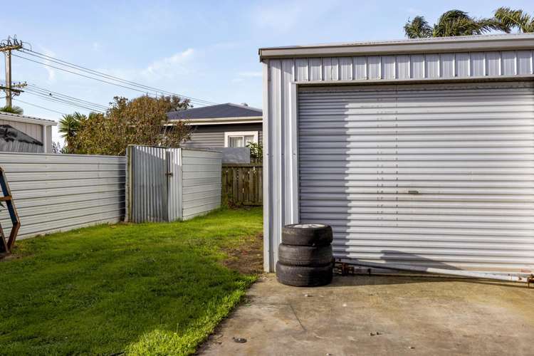 112 Glover Road Hawera_24