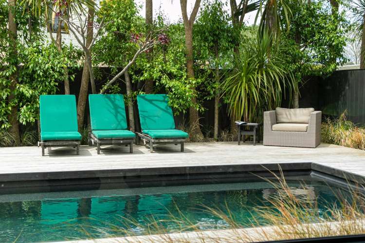 60 Churchouse Road Greenhithe_14