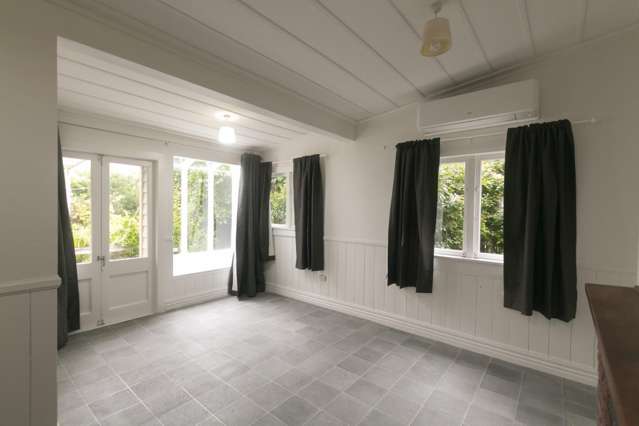 15 Bollard Avenue 1733_1