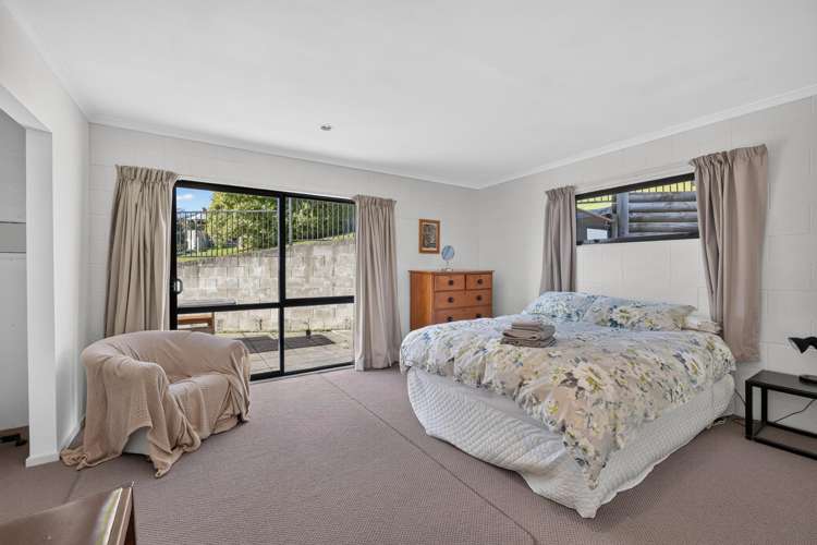 6 Doris Faigan Lane Charteris Bay_9