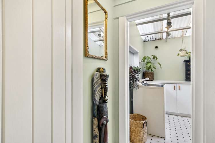 68 Forfar Street Clyde Hill_16