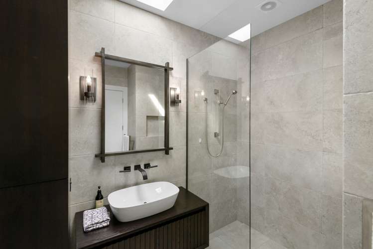 151 Main Road Moncks Bay_14