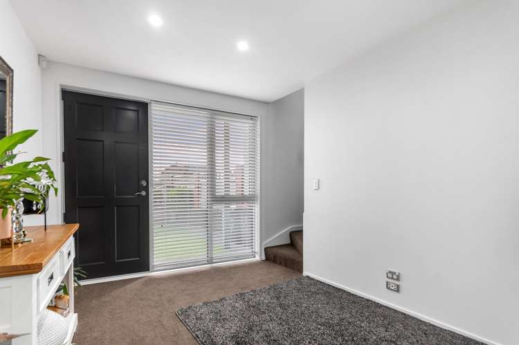 22 Henley Green Northwood_6