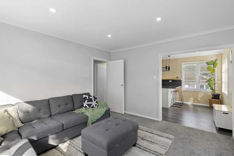 38 Petrie Street Wainuiomata_8