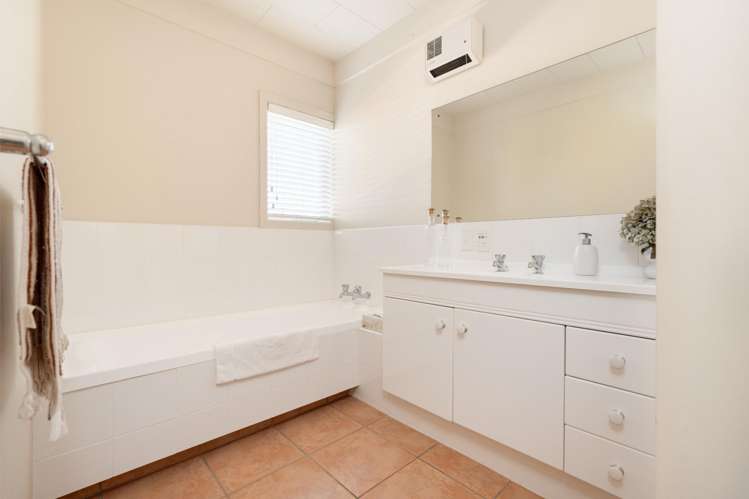 43 Hinewa Road Otumoetai_13