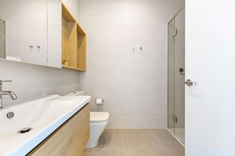 303/88 Te Oneroa Way Long Bay_16