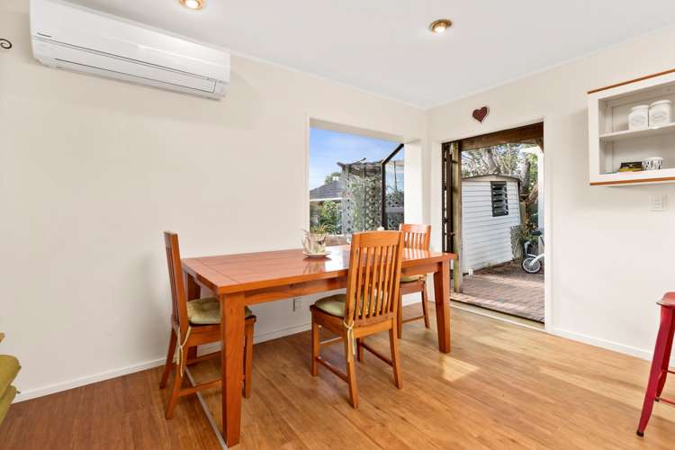 12 Bosnyak Drive Te Atatu South_5