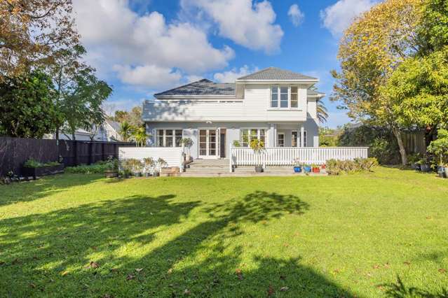 Mission Bay Icon - 1355m² of Prime, Private Land