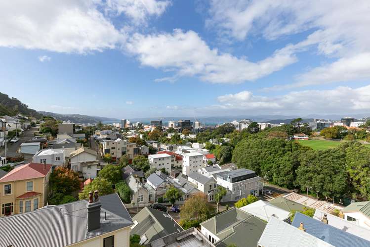 8/24 Patanga Crescent_2