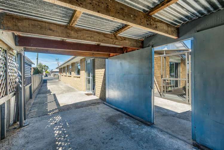 B/24 Douglas Street Saint Kilda_22