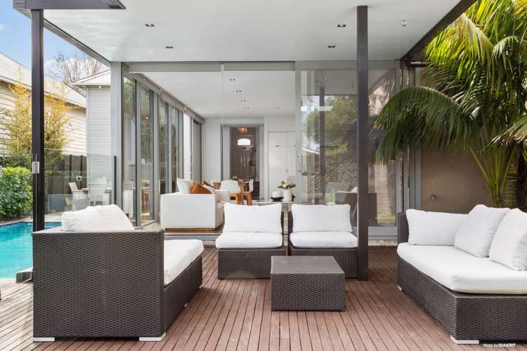 27 Rocklands Avenue Mount Eden_24