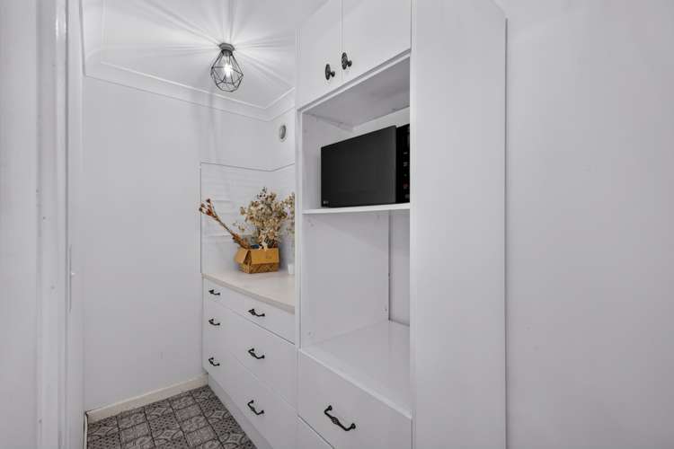 8 Harvey Road Bluff Hill_25