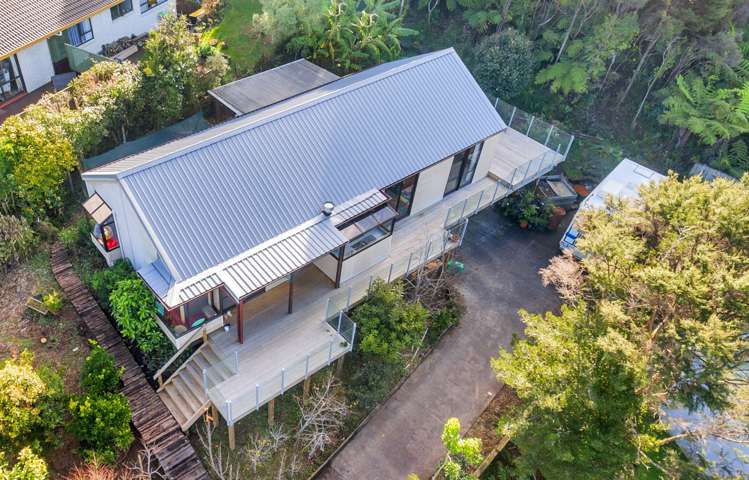 52 Rauhuia Crescent Parau_5